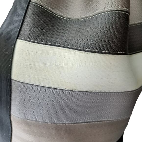 HARVEYS Disney Steamboat Willie Berkeley Bucket Tote Gray Seatbelt Bag - Picture 8 of 15